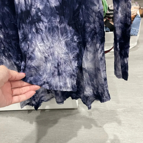 Navy and white pullover very soft fabric used once only Size XS - Picture 5 of 5